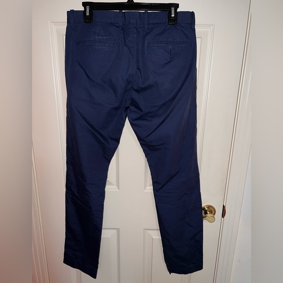 J crew Mens 484 lightweight chinos! 31/30 - Picture 2 of 3